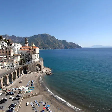Mefra - Amalfi Coast Couette-café